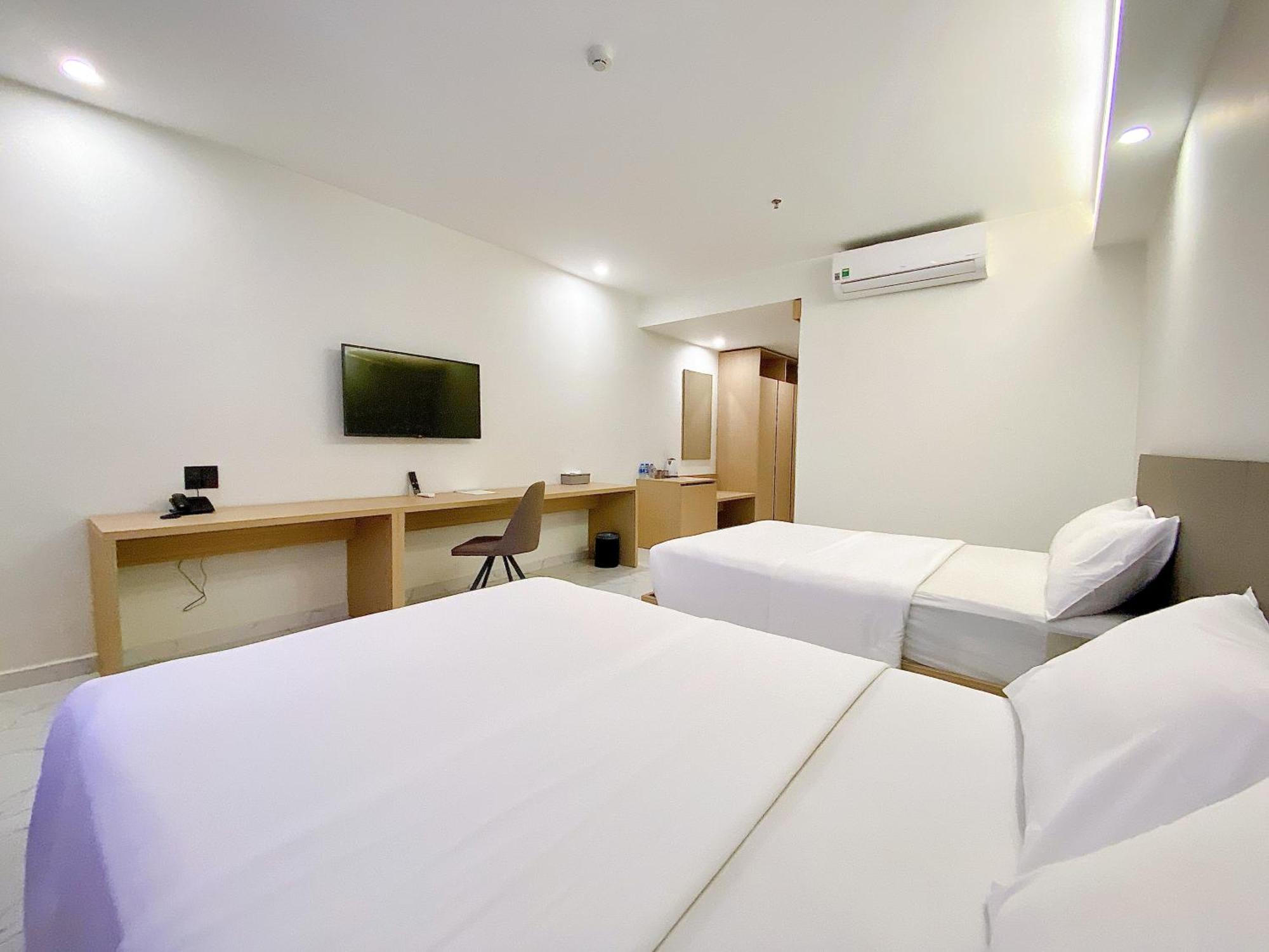 The Luxe Hotel Chau Doc Exterior photo