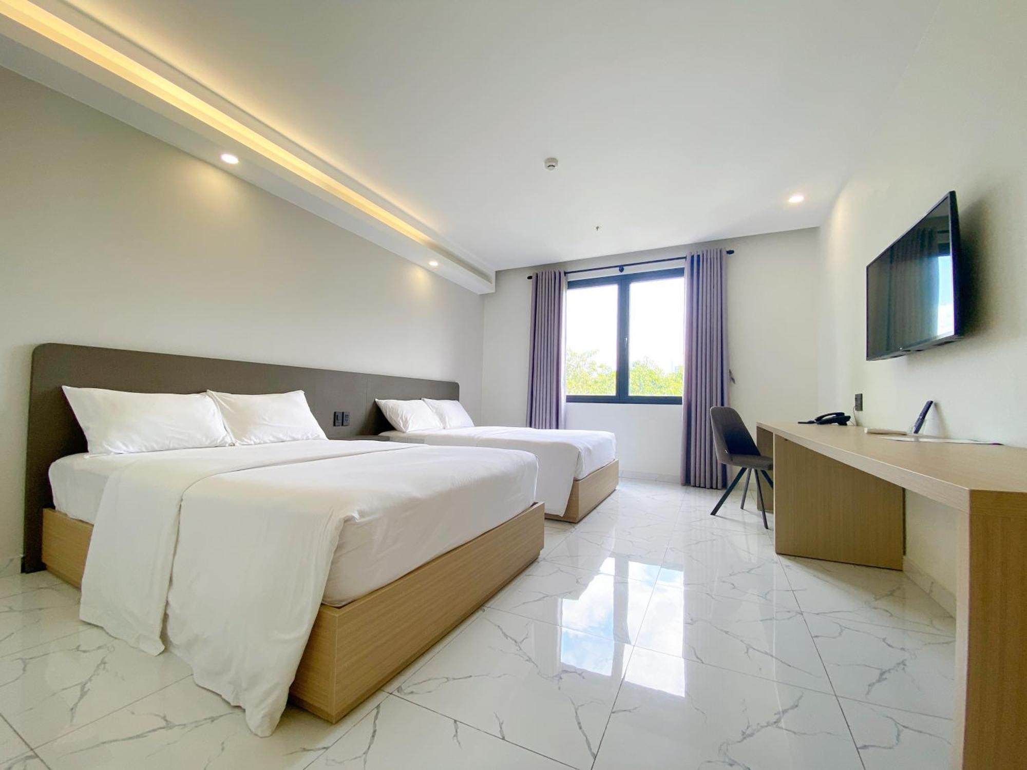 The Luxe Hotel Chau Doc Exterior photo