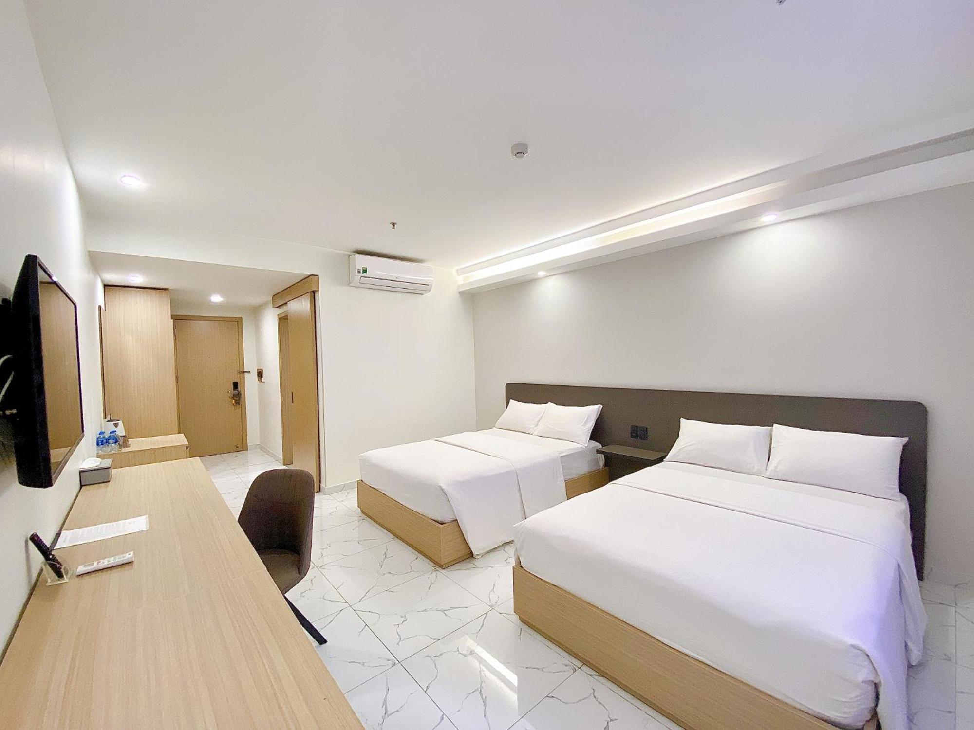 The Luxe Hotel Chau Doc Exterior photo