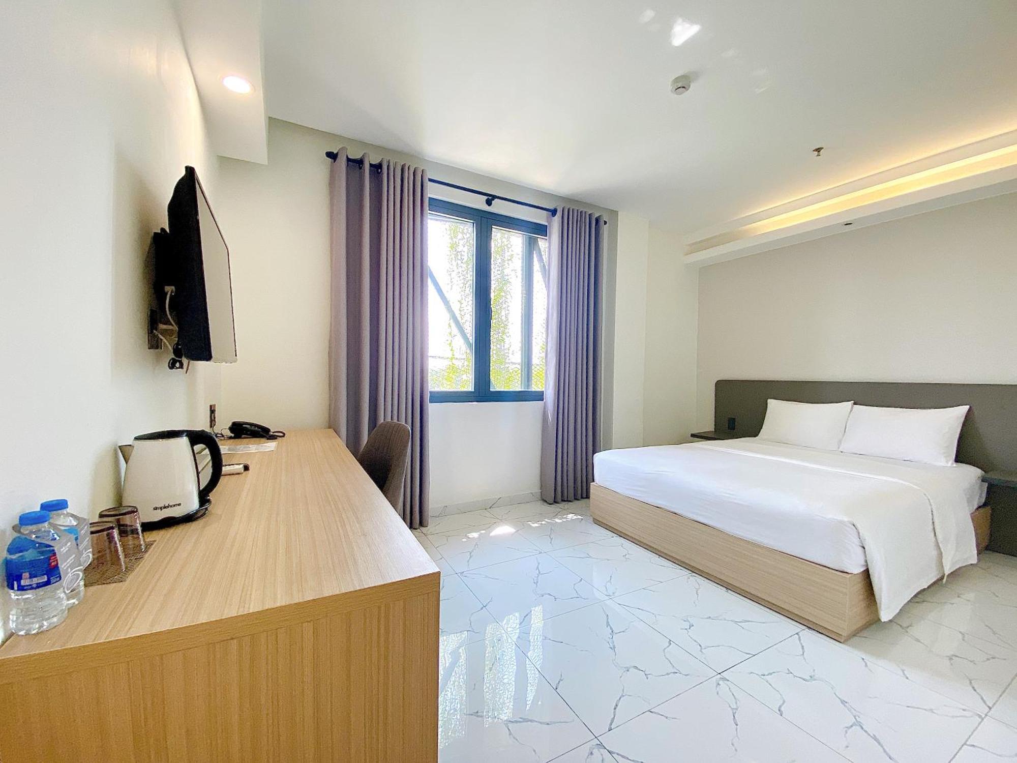 The Luxe Hotel Chau Doc Exterior photo